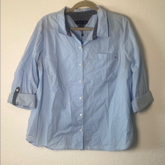 Tommy Hilfiger Women’s Shirt Bundle – Size XL – 4 Classic Styles (2 New) - Picture 7 of 13